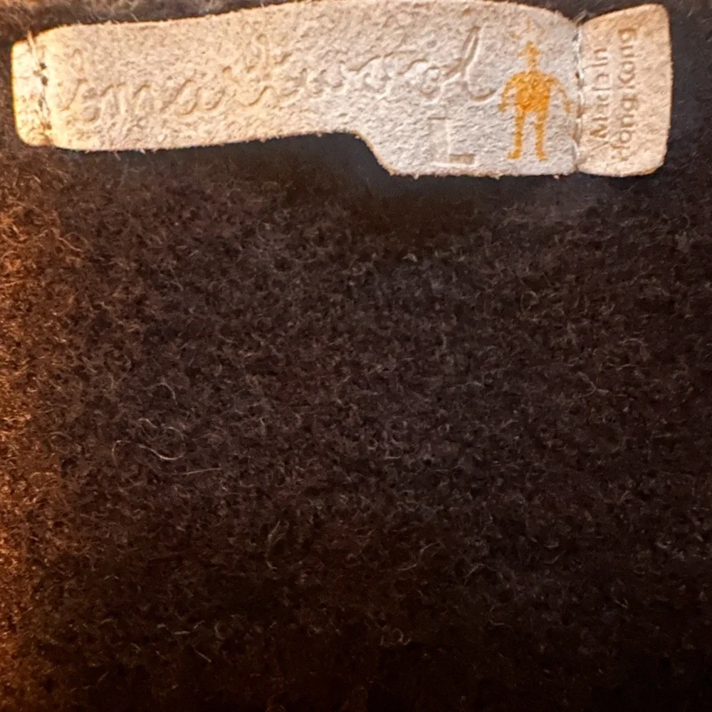 Smartwool Brown V-Neck Sweater with Striped Sleeves youth large - Picture 4 of 6